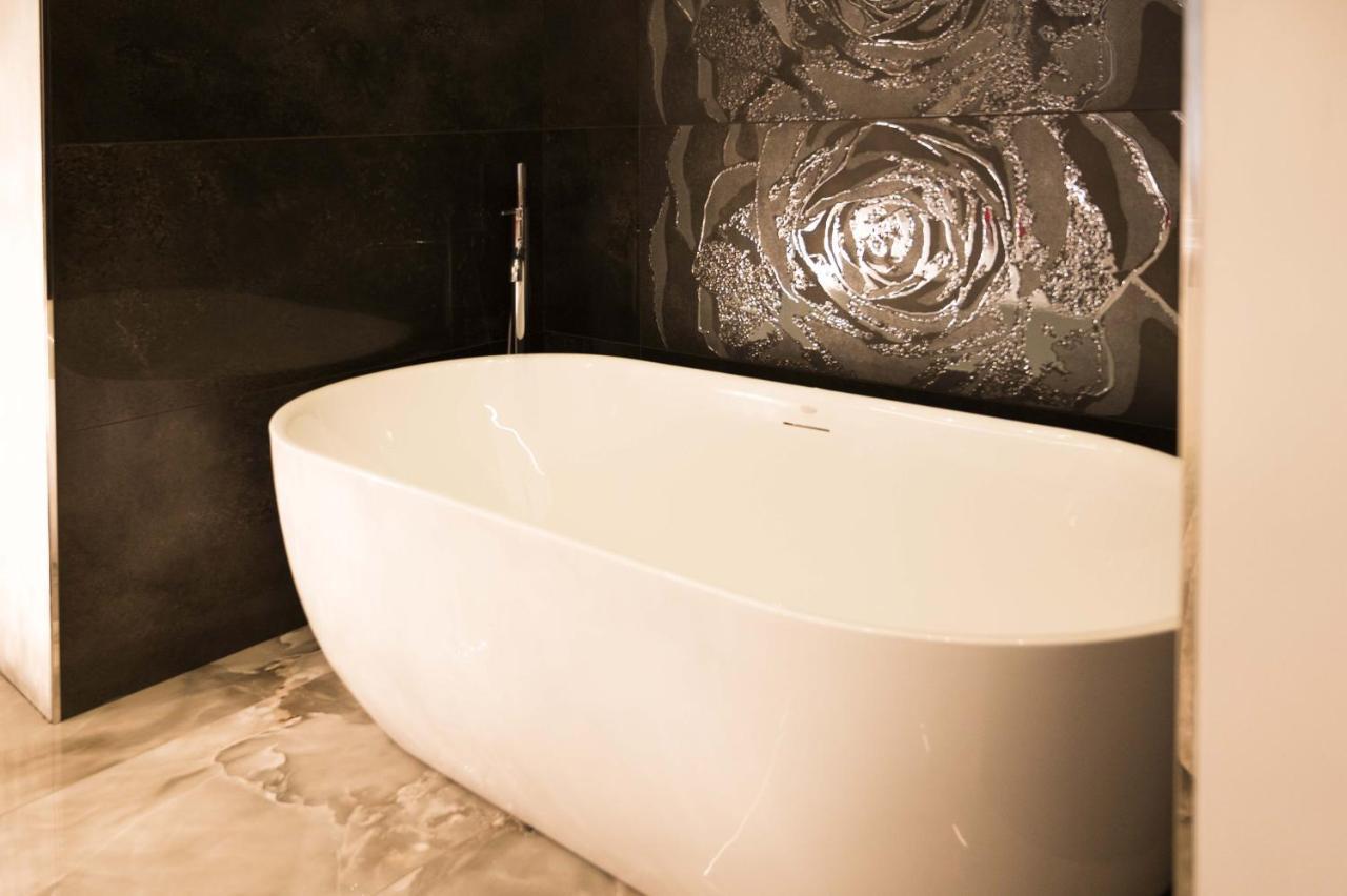 Vipverona Luxury Apartment - Royal Welcome Ngoại thất bức ảnh