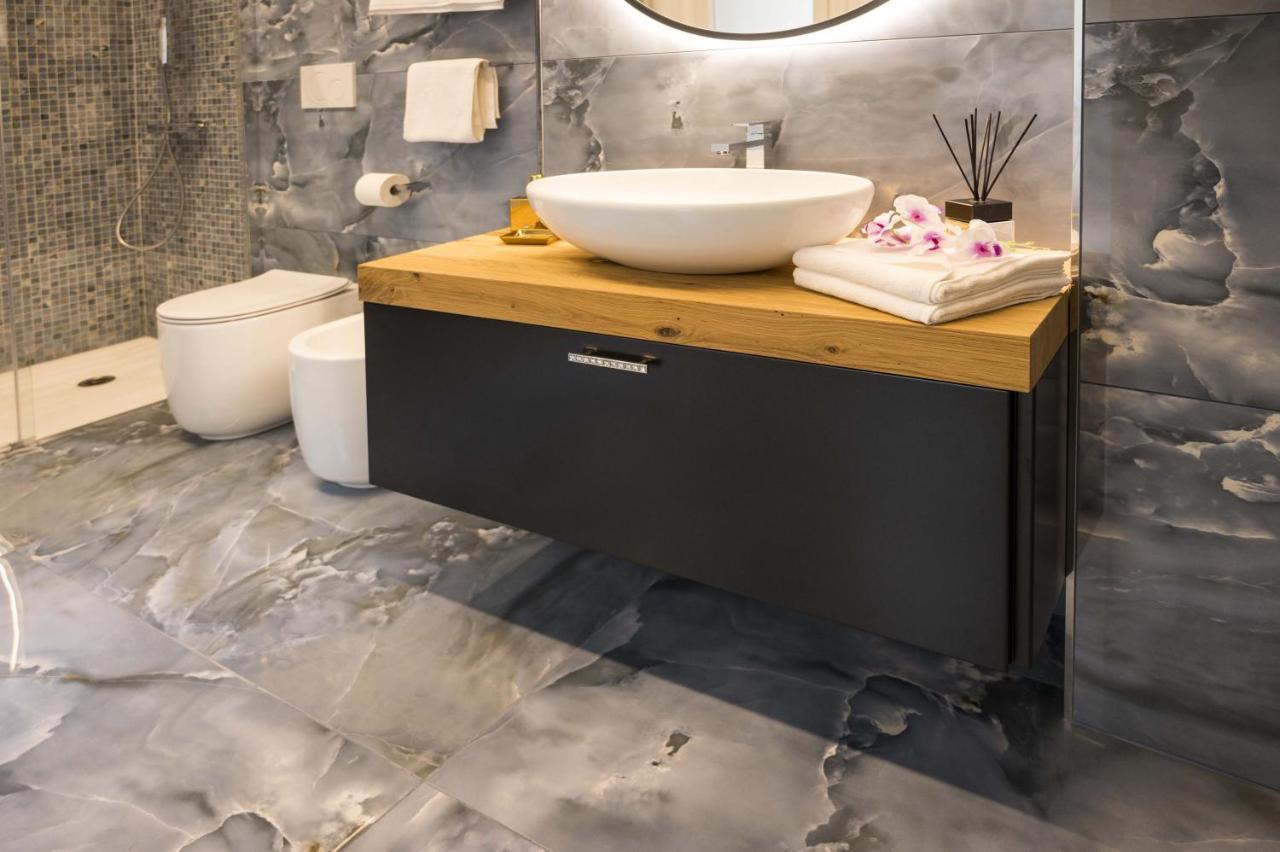 Vipverona Luxury Apartment - Royal Welcome Ngoại thất bức ảnh
